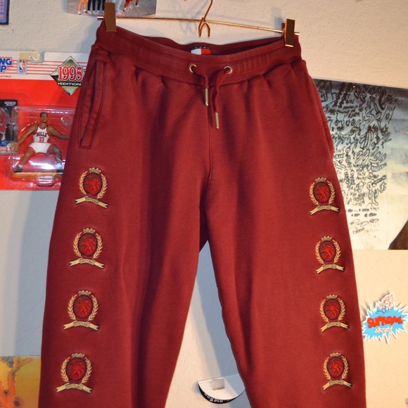 tommy jeans crest sweatpant